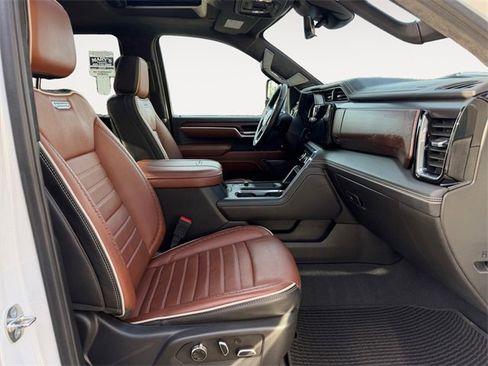 Used 2024 GMC Sierra 3500 Denali Ultimate image 15