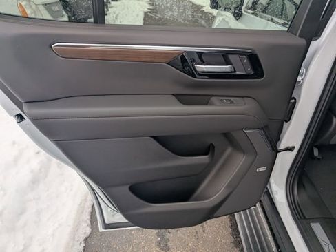 New 2026 Chevrolet Tahoe High Country image 10