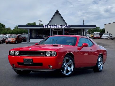 Used 2009 Dodge Challenger R/T RWD image 1