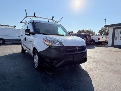 Used 2018 RAM ProMaster City Tradesman image 4