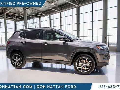 Used 2024 Jeep Compass Limited AWD/4WD image 31