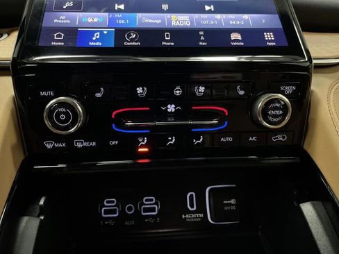 Used 2023 Jeep Grand Cherokee Summit image 20