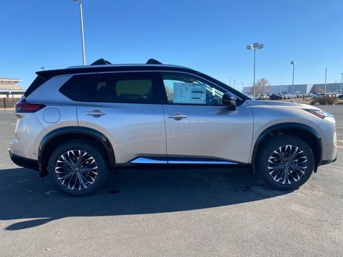 New 2026 Nissan Rogue Platinum w/ Platinum Premium Package image 8