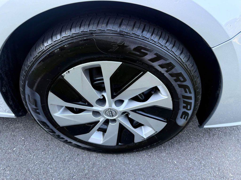 Used 2023 Nissan Altima 2.5 S FWD image 28