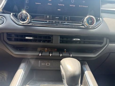 Used 2023 GMC Canyon Elevation RWD image 29