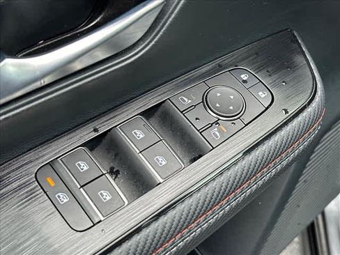Used 2025 Nissan Kicks SR w/ SR Premium Package FWD image 16
