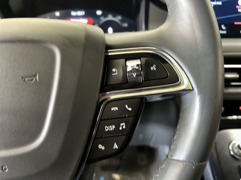 Used 2021 Lincoln Nautilus Reserve FWD image 32