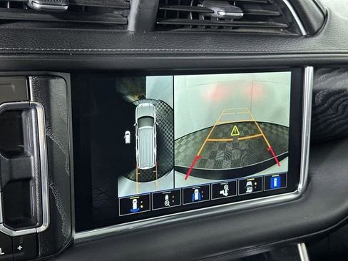 Used 2024 GMC Yukon Denali RWD image 15