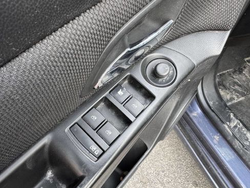 Used 2014 Chevrolet Cruze LT image 8