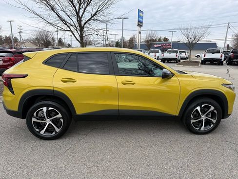 Used 2024 Chevrolet Trax RS w/ Driver Confidence Package image 4