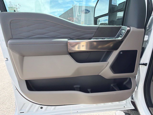 New 2027 Ford F350 Platinum w/ Platinum Plus Package AWD/4WD image 19