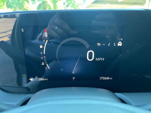 Used 2025 Buick Encore GX Preferred image 40