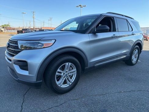 Used 2020 Ford Explorer XLT RWD image 7