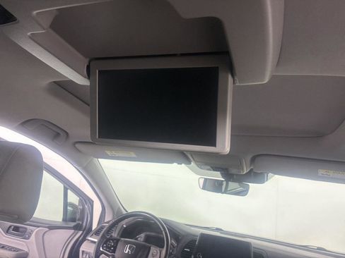Used 2018 Honda Odyssey EX-L image 18