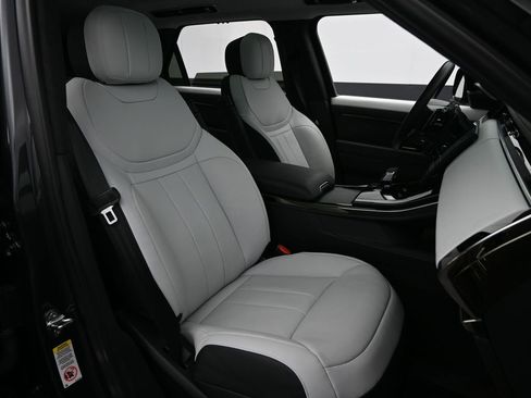 Used 2025 Land Rover Range Rover Sport Autobiography image 31