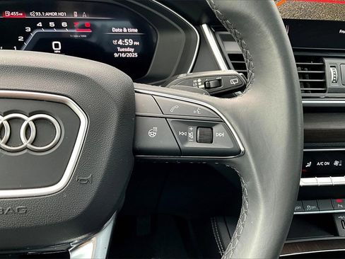 Used 2025 Audi Q5 2.0T Premium Plus w/ Premium Plus Package image 12