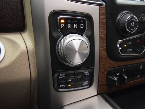 Used 2018 RAM 1500 Laramie AWD/4WD image 27