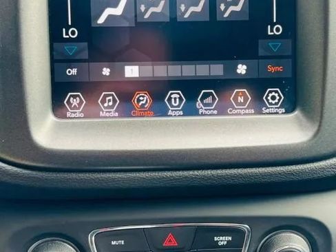 Used 2018 Jeep Compass Trailhawk w/ Safe & Security Group AWD/4WD image 16