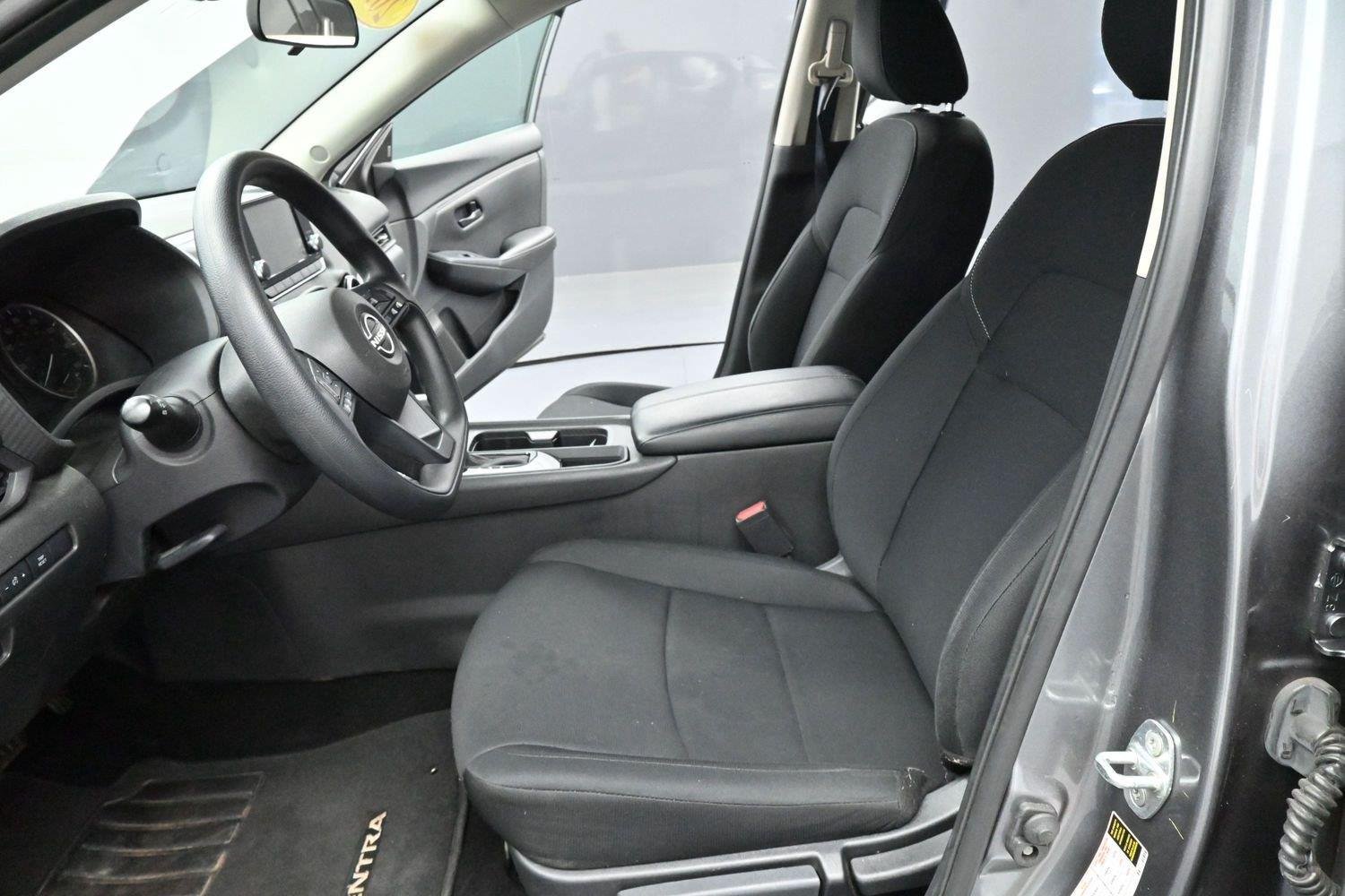 Used 2024 Nissan Sentra S FWD image 12