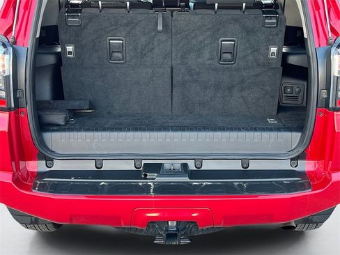 Used 2024 Toyota 4Runner SR5 image 4