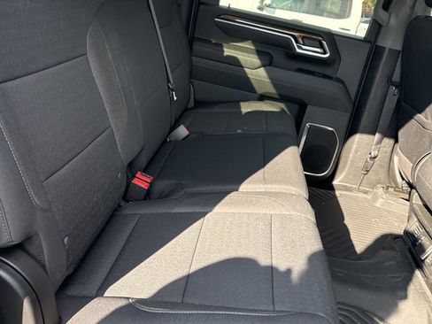 Used 2025 Chevrolet Silverado 2500 LT image 10