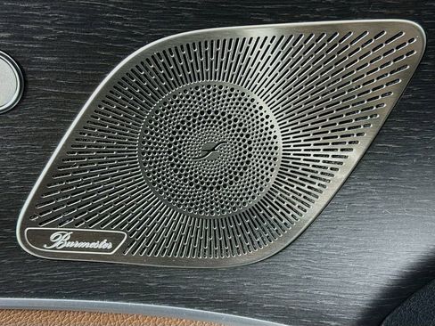 Used 2024 Mercedes-Benz GLE 350 4MATIC image 19