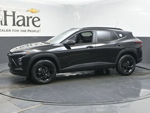 New 2026 Chevrolet Trax LT w/ Driver Confidence Package FWD image 10