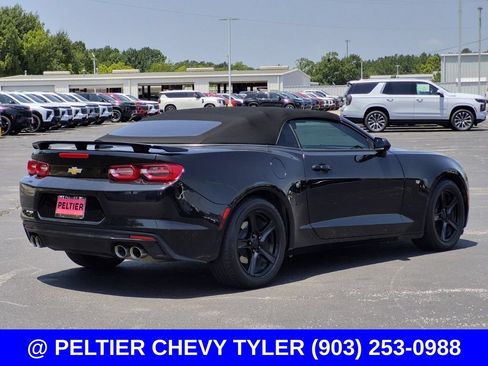 Used 2024 Chevrolet Camaro LT w/ Technology Package RWD image 5