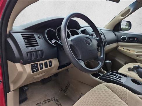 Used 2009 Toyota Tacoma PreRunner RWD image 10