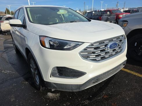 Used 2022 Ford Edge SEL image 2