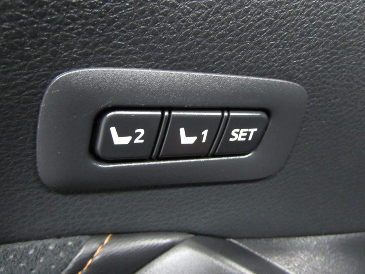 Used 2019 Toyota Avalon Touring w/ All Weather Liner Package FWD image 21