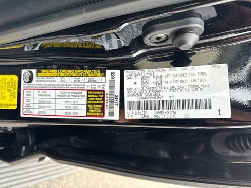 Used 2024 Toyota Sequoia Capstone image 23