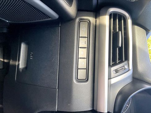 Used 2020 Kia Telluride S FWD image 33