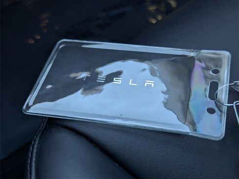 Used 2018 Tesla Model 3 Long Range image 22