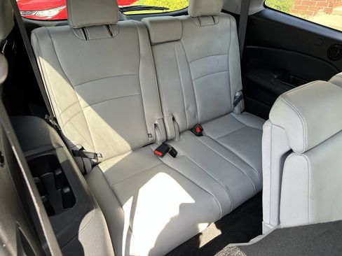 Used 2017 Honda Pilot EX-L image 27