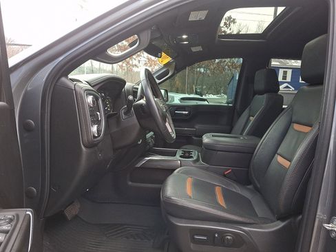 Used 2022 GMC Sierra 1500 AT4 w/ AT4 Premium Package image 13