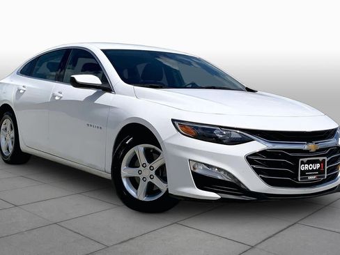 Used 2023 Chevrolet Malibu LT FWD image 3