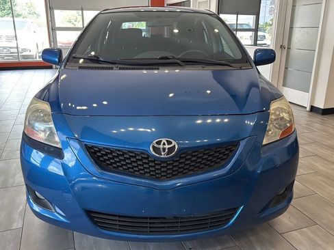 Used 2010 Toyota Yaris Sedan FWD image 2