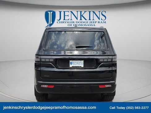 New 2026 Jeep Grand Wagoneer Limited AWD/4WD image 5