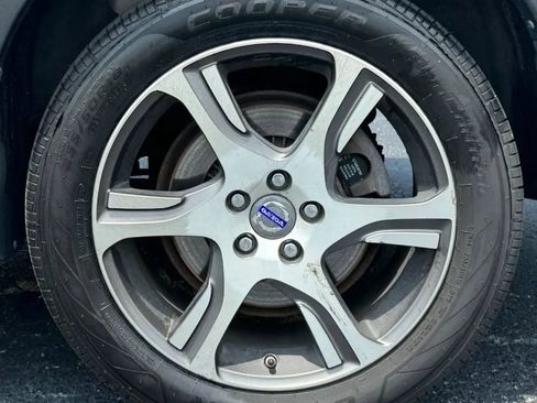 Used 2015 Volvo XC70 T6 AWD/4WD image 3