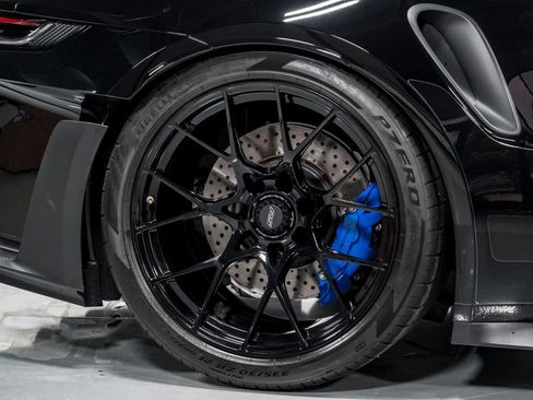 Used 2025 Porsche 911 GT3 RS image 47