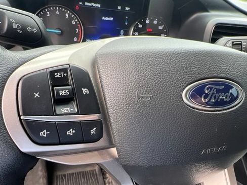 Used 2023 Ford Explorer XLT w/ Equipment Group 202A AWD/4WD image 21