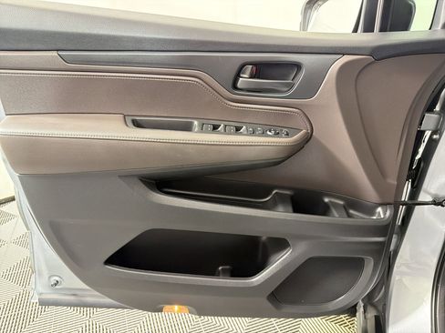 Used 2020 Honda Odyssey EX image 12
