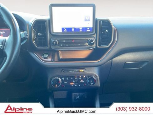 Used 2023 Ford Bronco Sport Outer Banks w/ Tech Package AWD/4WD image 11