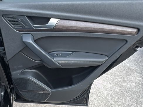 Used 2023 Audi Q5 2.0T Premium Plus image 25