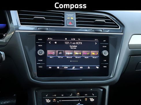 Used 2022 Volkswagen Tiguan SE w/ Panoramic Sunroof Package image 24