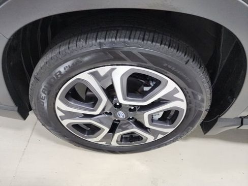 Used 2023 Subaru Ascent Touring AWD/4WD image 43