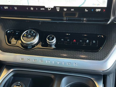 New 2025 Ford Expedition Platinum w/ Stealth Appearance Package image 50