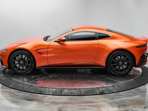 Used 2020 Aston Martin V8 Vantage Coupe RWD image 9