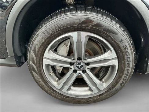 Certified 2018 Mercedes-Benz GLC 300 4MATIC image 9